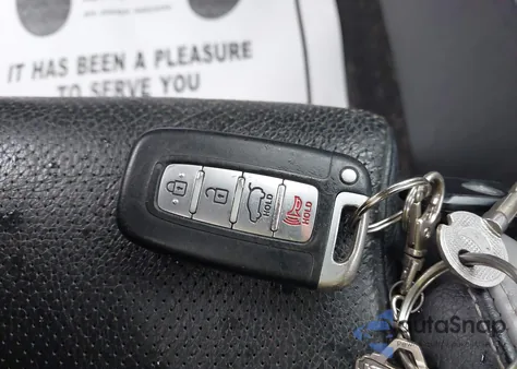 2016 Hyundai Veloster Turbo из США, поврежденный, VIN KMHTC6AE5GU297945